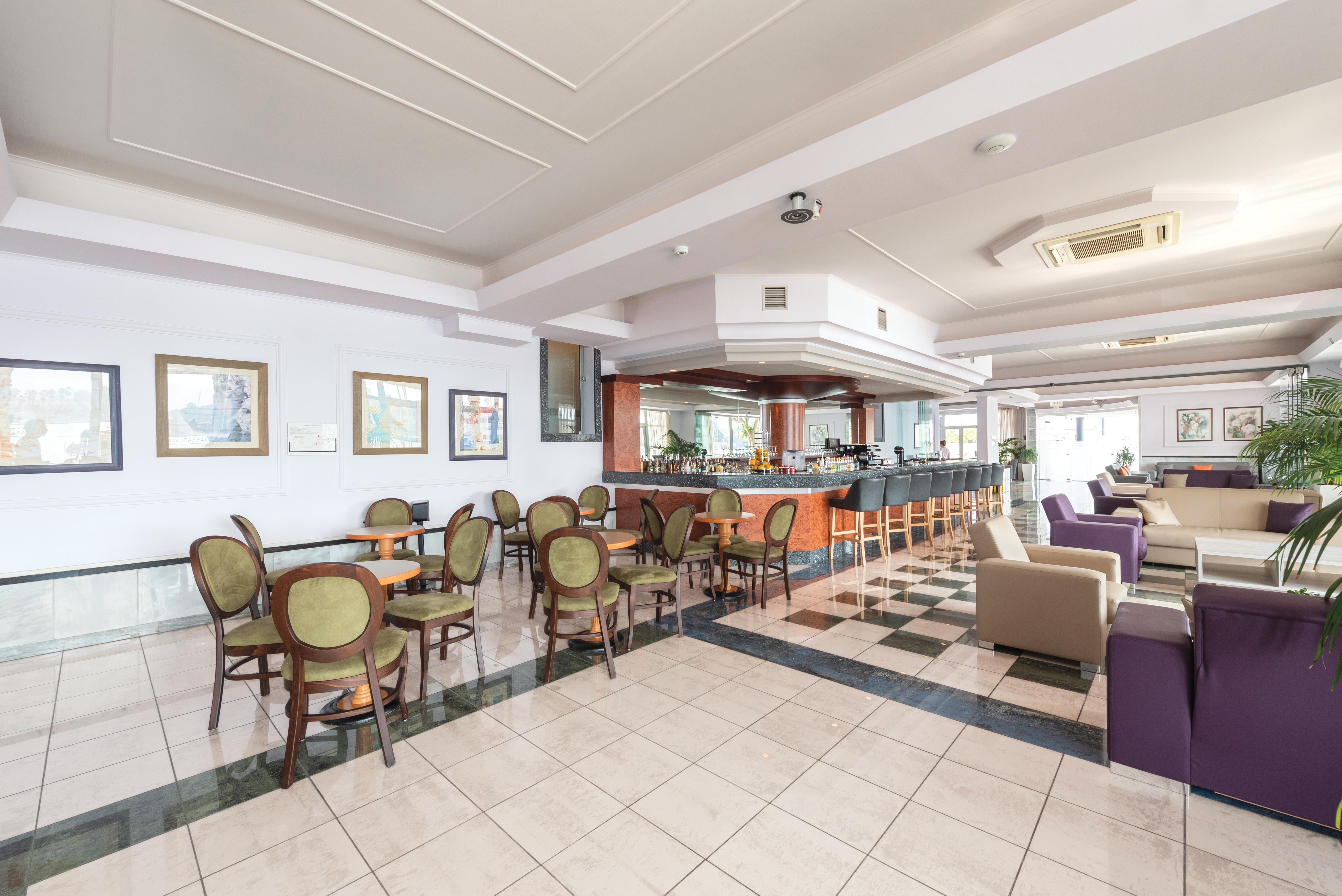 Kosta Palace 4*