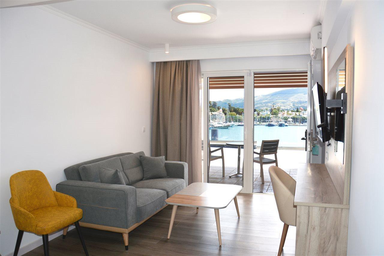 Hotel Kosta Palace